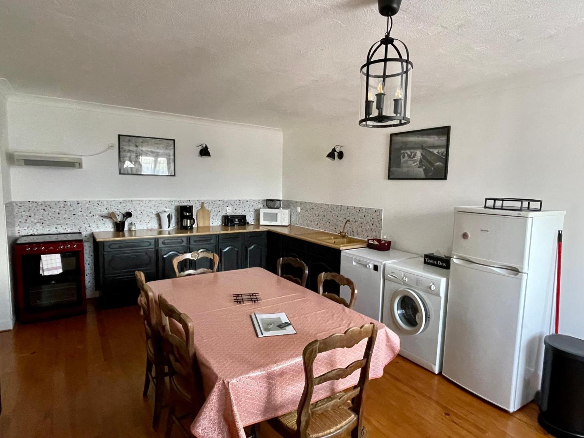 Gite Omaha 3 Etoiles - La Ferme Delaunay Saint-Come-du-Mont Exterior foto
